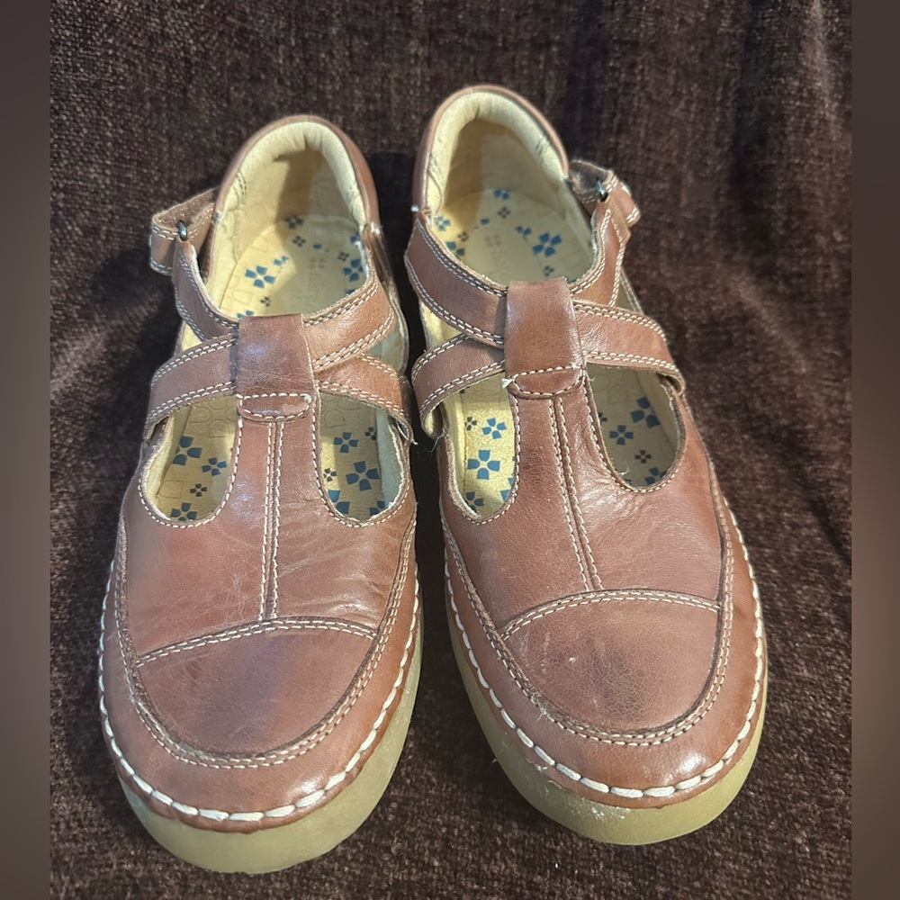 NATURALIZER N5 COMFORT SZ 8.5 BROWN LEATHER MARY JANEs Fascinating Flips